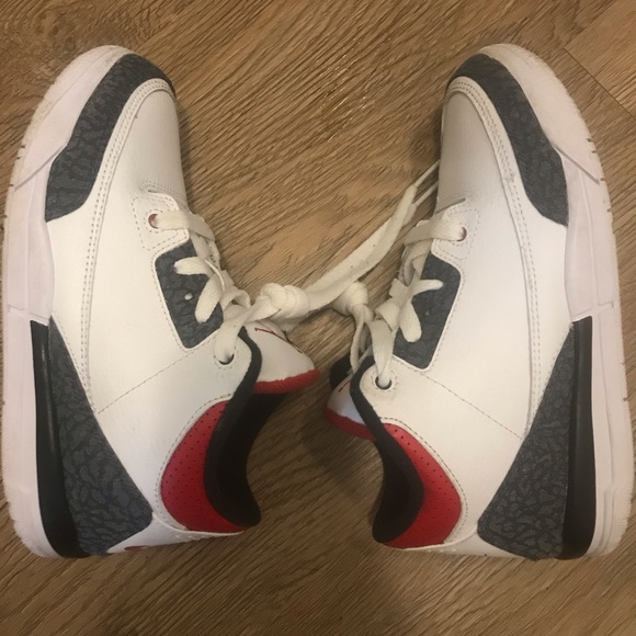 Air Jordan 3 Retro SE Fire Red Denim size 2 (PS) - Picture 9 of 10